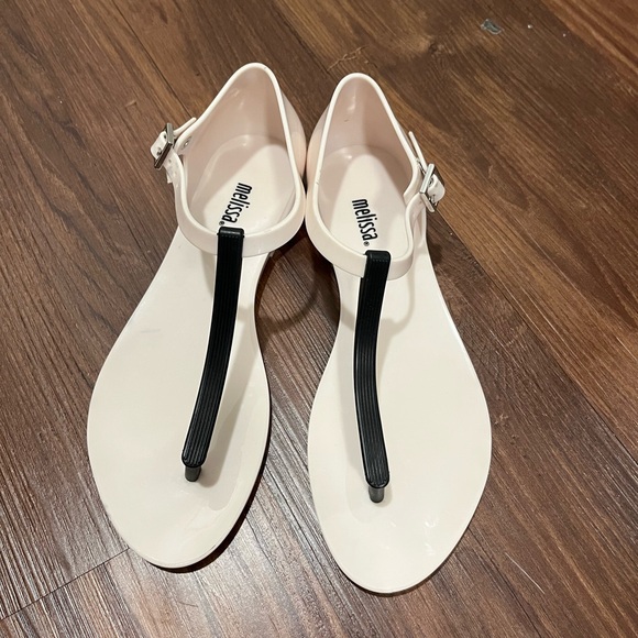 Melissa Shoes - Melissa "Honey Chrome" Cream With Black T-Strap Flats Size S 4